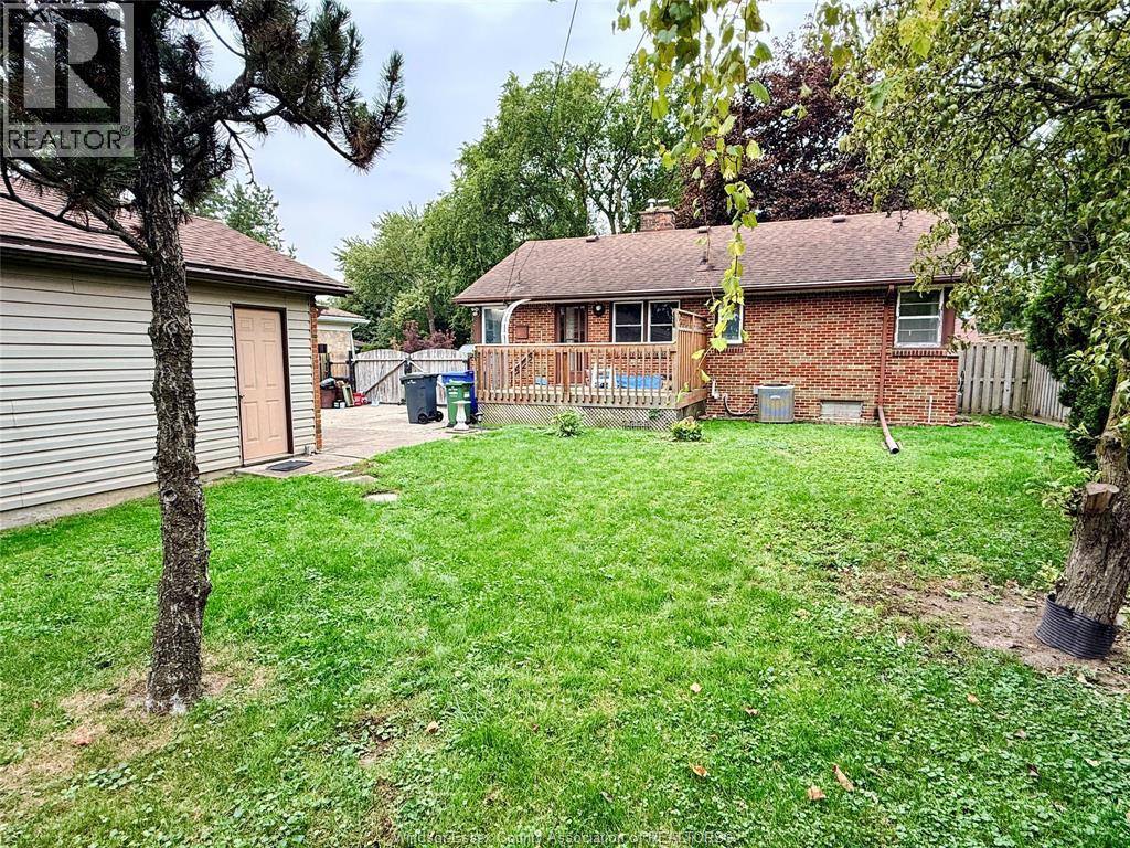 3168 CHURCH - 26