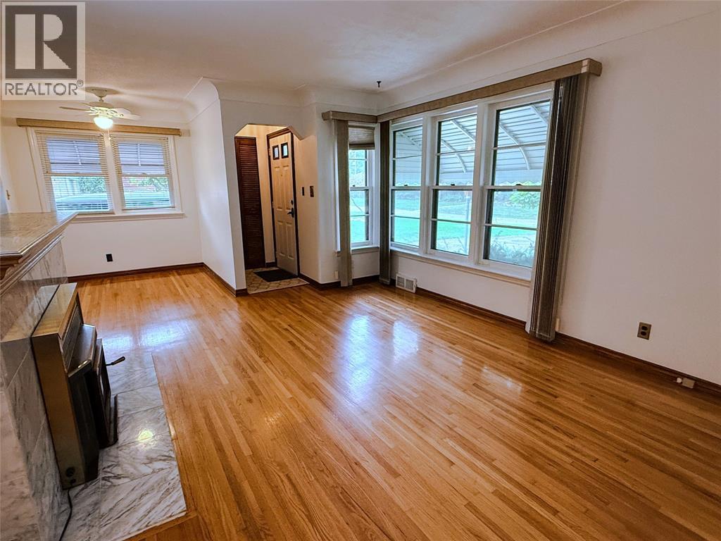 3168 CHURCH - 6