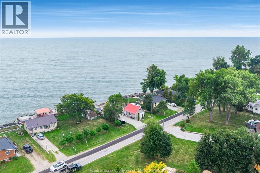 170 Lakeshore ROAD - 2