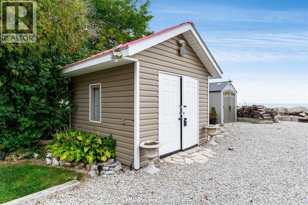 170 Lakeshore ROAD - 22