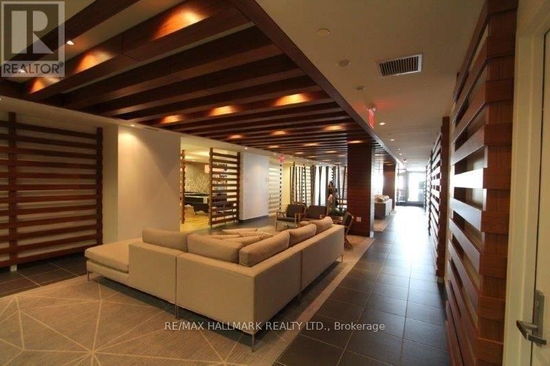 151 Dan Leckie Way — photo 31