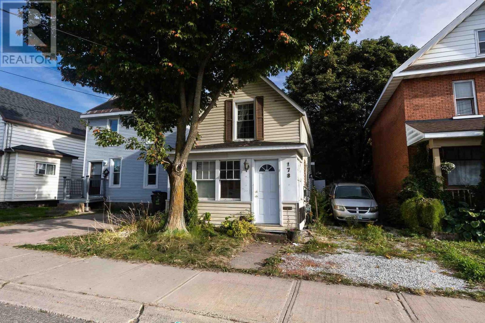 178 Dennis ST - 2