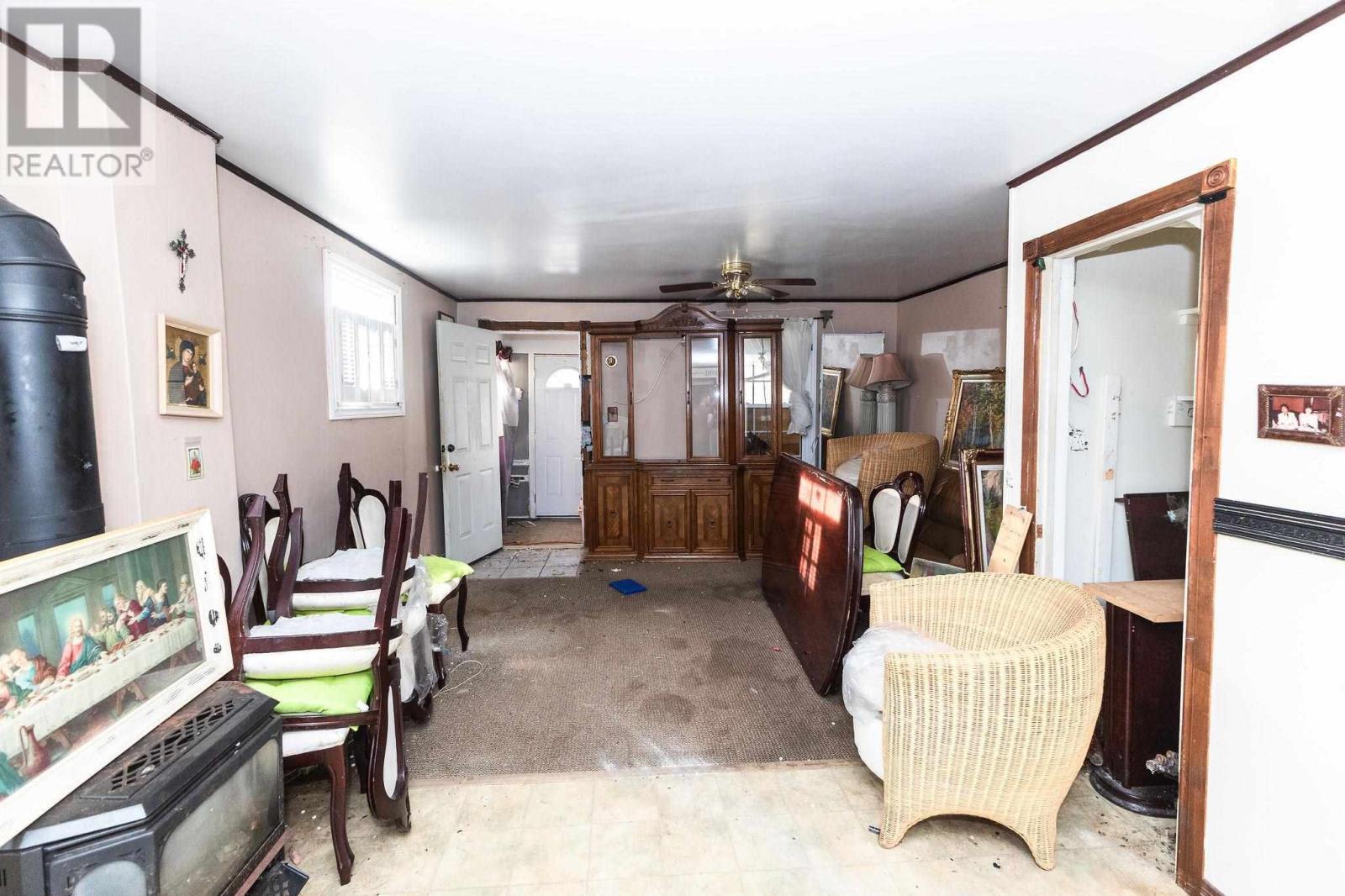 178 Dennis ST - Image 7