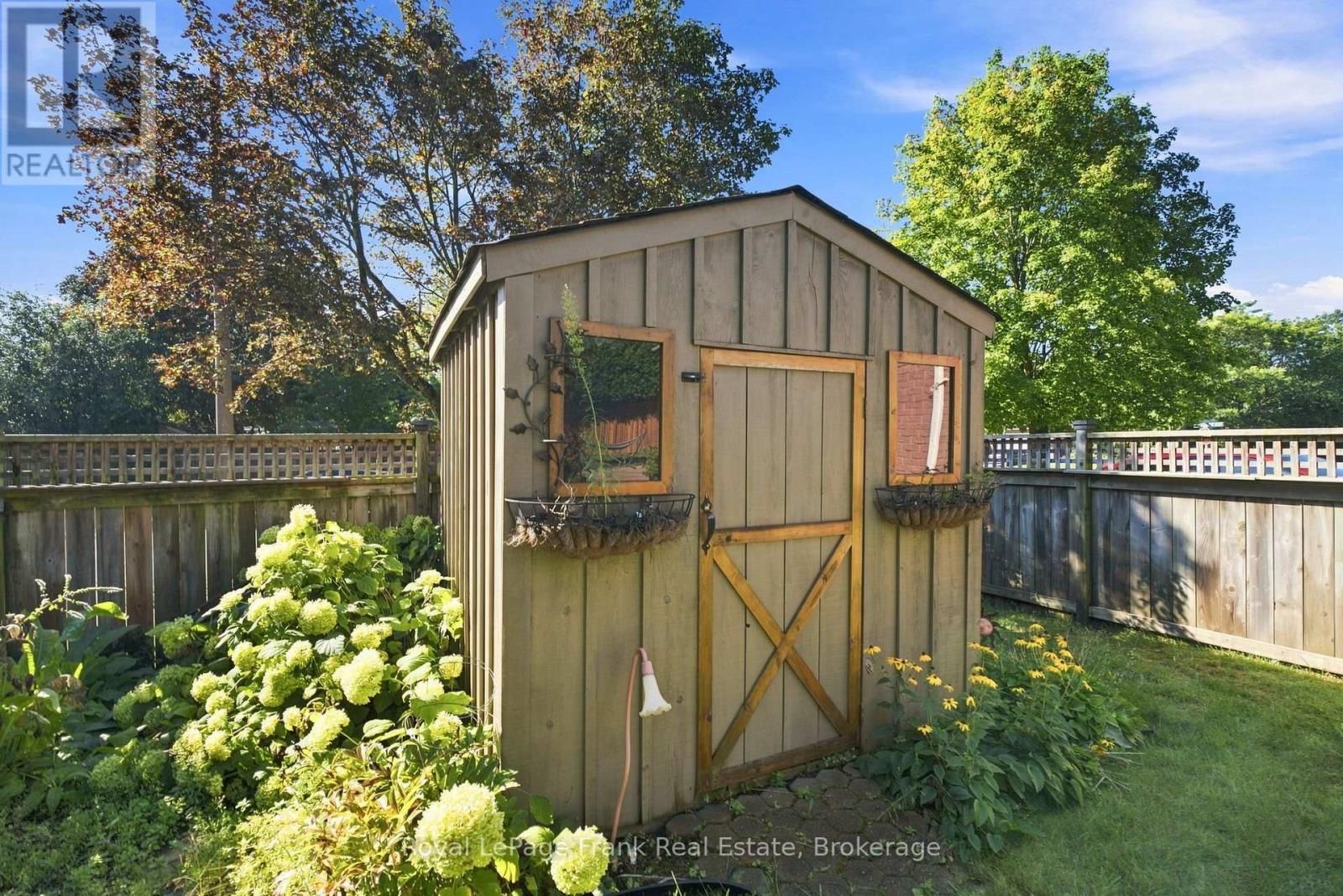 86 CHERRY BLOSSOM CRESCENT - Image 33
