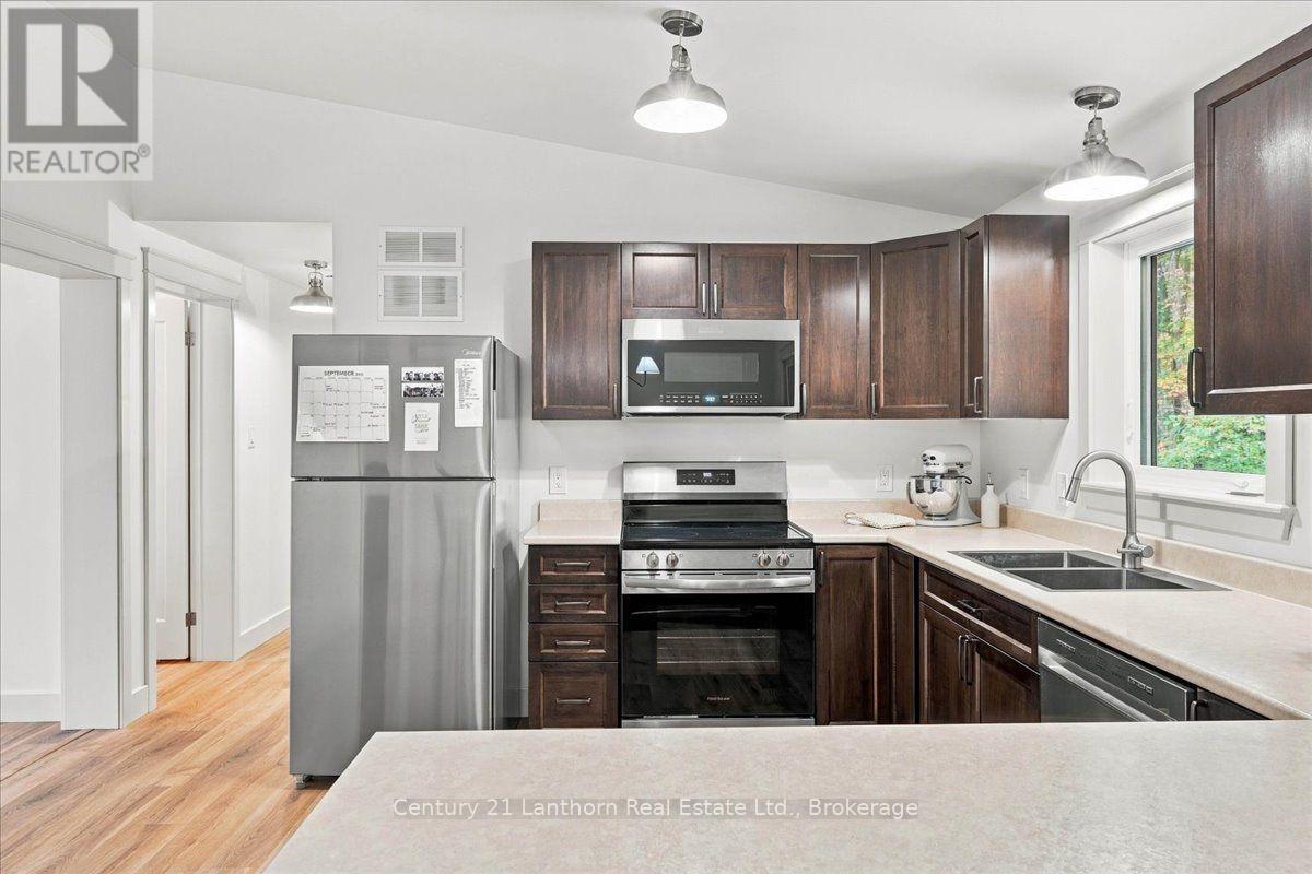 47 Reynolds Road, Madoc, ON photo 18