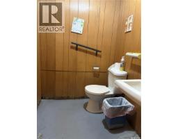 311 & 208 Main Street, Pelly, SK S0A2Z0 Photo 16