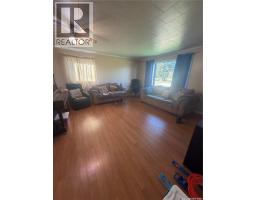 403 & 401 Main Street, Pelly, SK S0A2Z0 Photo 11