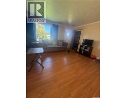403 & 401 Main Street, Pelly, SK S0A2Z0 Photo 12