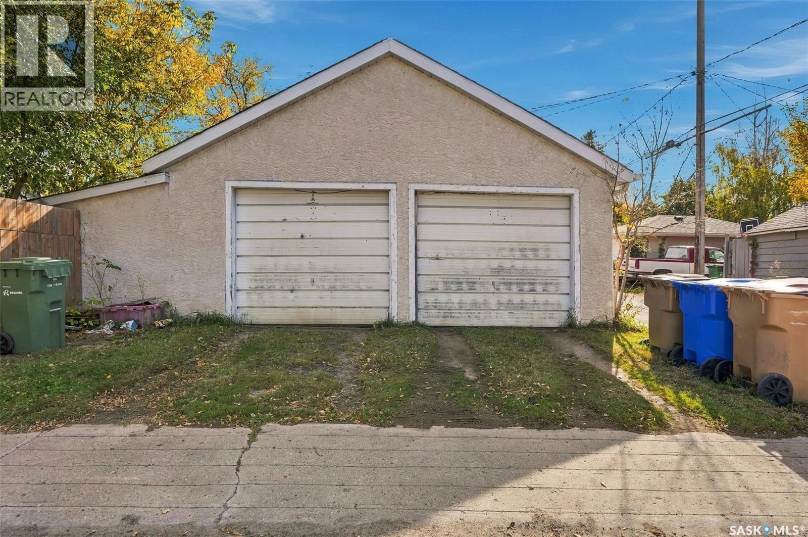 2100 Lindsay STREET - 43