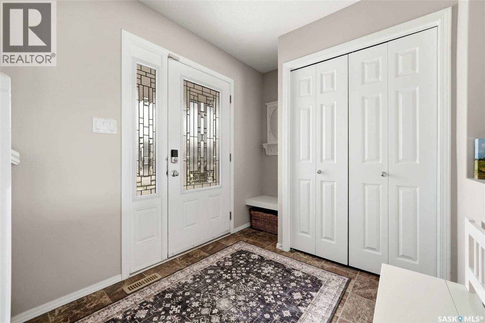 8097 WASCANA GARDENS CRESCENT, Regina — photo 2