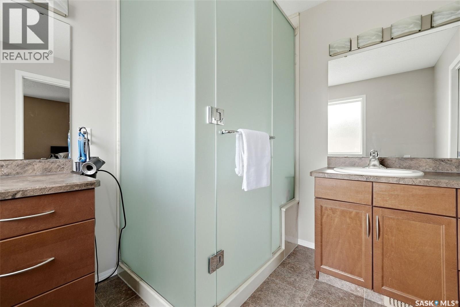 8097 WASCANA GARDENS CRESCENT - 25