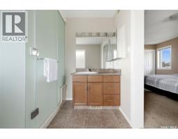 8097 Wascana Gardens Crescent, Regina, SK S4V1G2 Photo 24