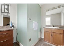 8097 Wascana Gardens Crescent, Regina, SK S4V1G2 Photo 25