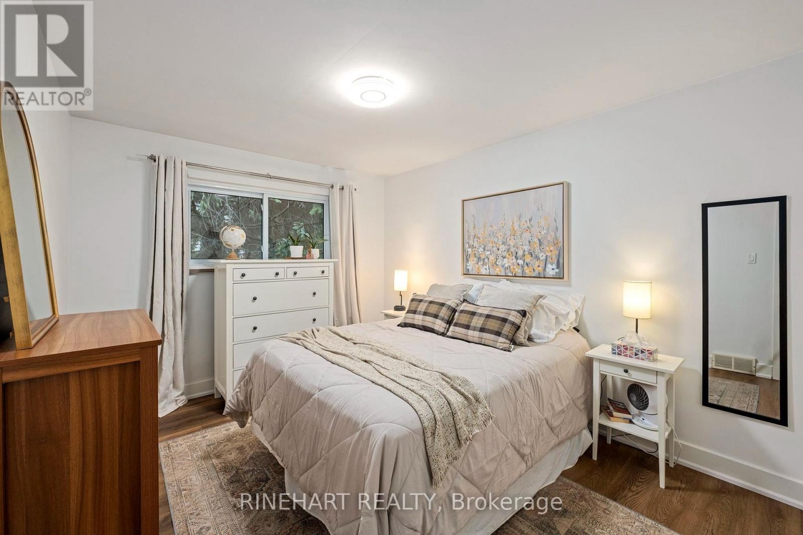 311 BURLINGTON CRESCENT - Image 17