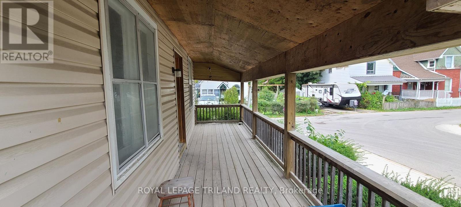 26 EAGLE STREET - Image 4