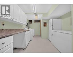 172 Queensland Road SE - photo 35