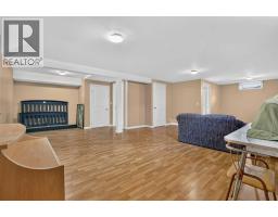 172 Queensland Road SE - photo 37