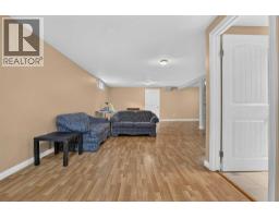 172 Queensland Road SE - photo 31