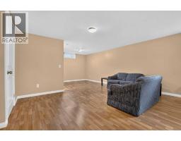 172 Queensland Road SE - photo 30
