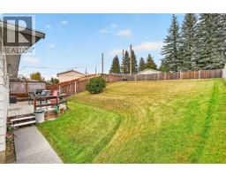 172 Queensland Road SE - photo 47
