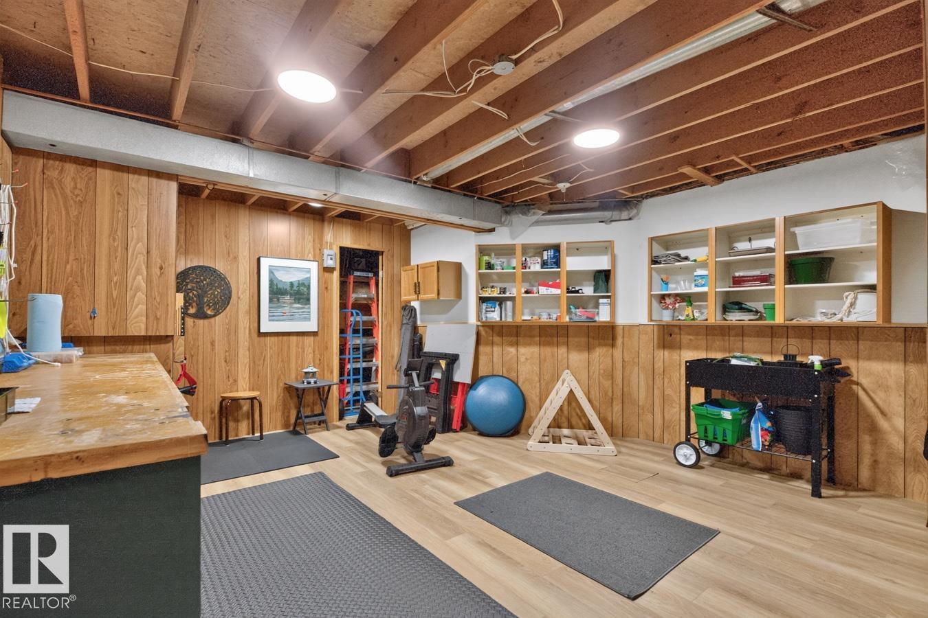 10860 11 AV NW - Image 30