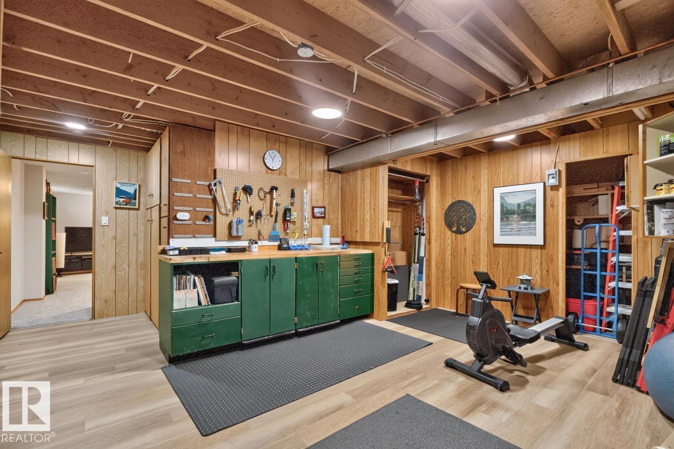 10860 11 AV NW - 31