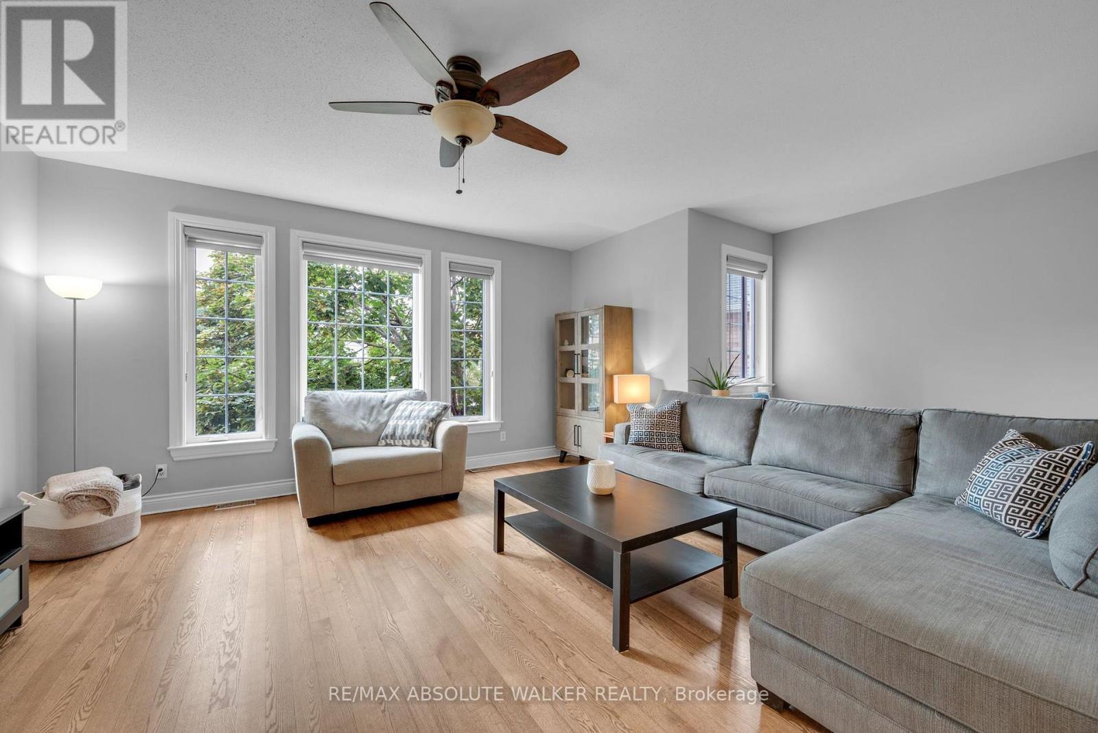 54 CASTLE GLEN CRESCENT - Image 6