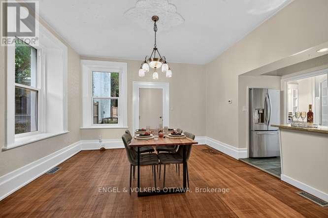 716 KING STREET W - Image 15