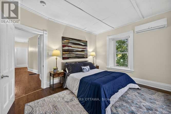 716 KING STREET W - 33