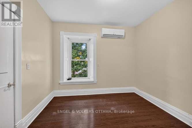 716 KING STREET W - 34