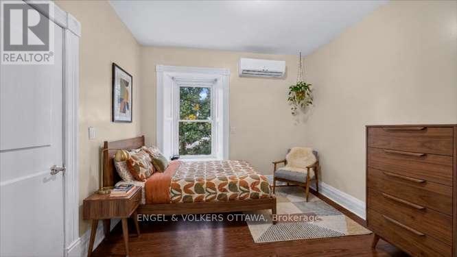 716 KING STREET W - 35