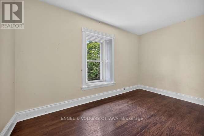 716 KING STREET W - 39
