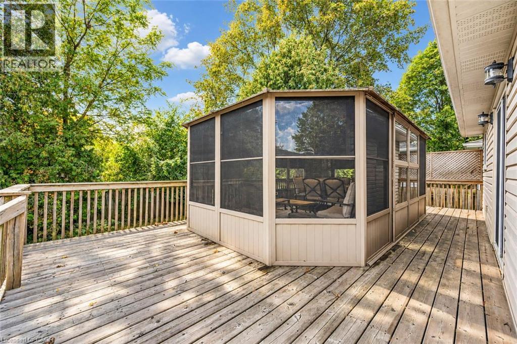 35 Eastview Road — photo 18