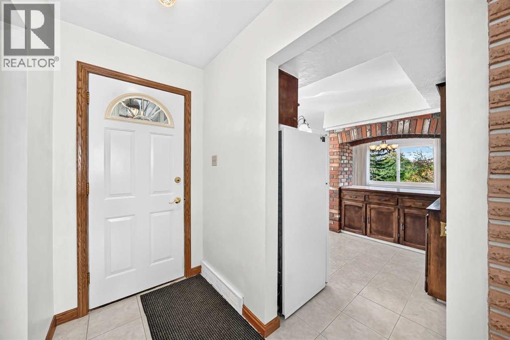 1523 23 Street NW - photo 6