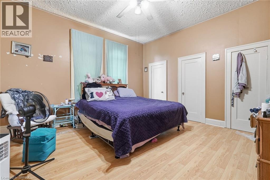 107 CAYLEY Street - Image 19