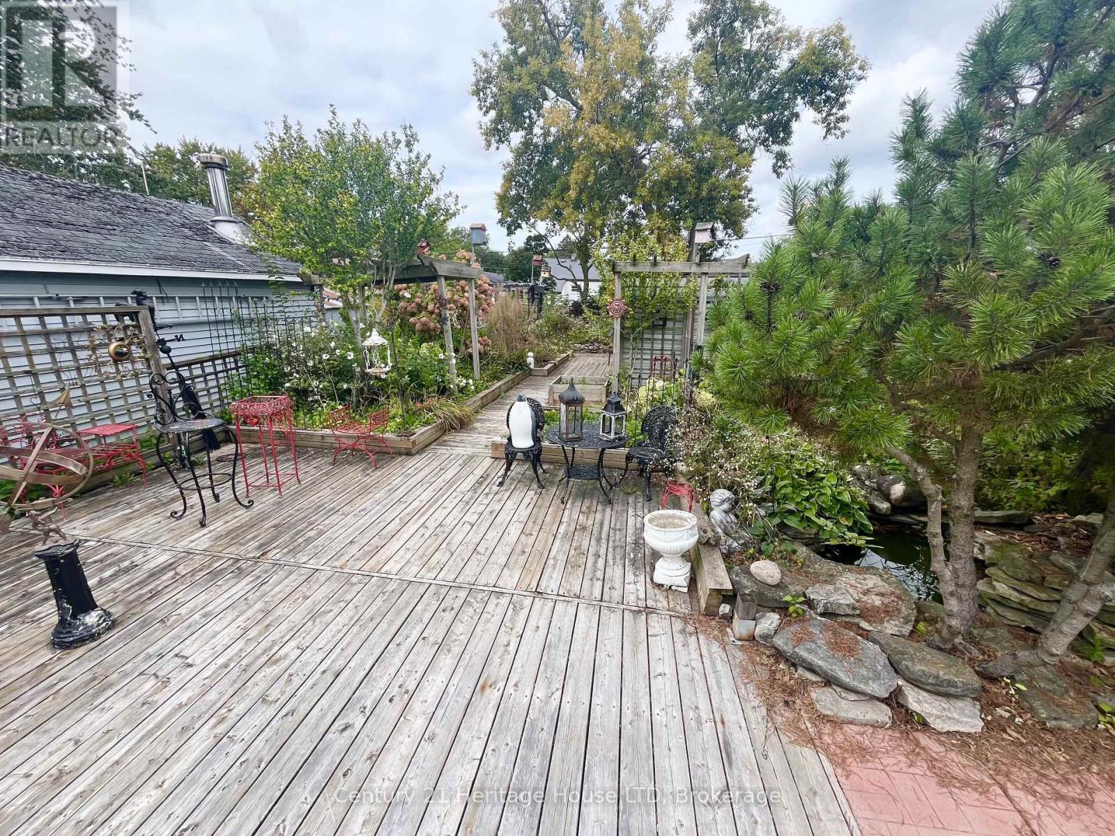 84 RYKERT STREET - 20