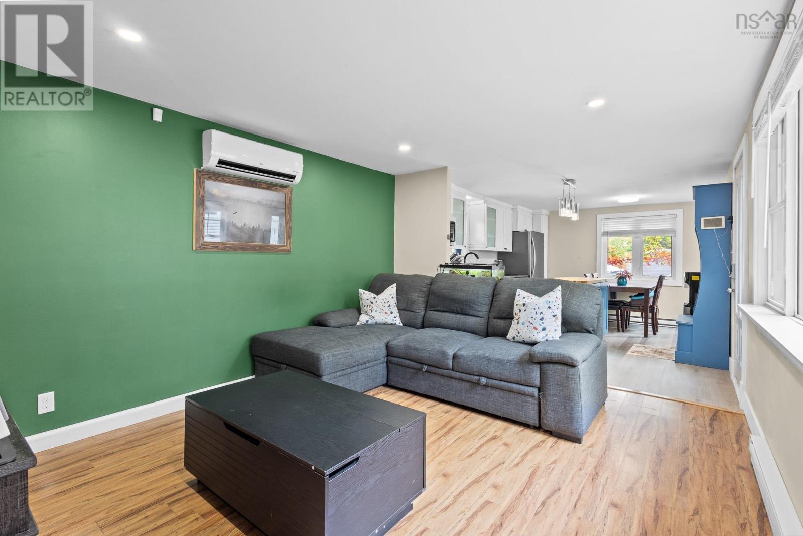 319 Ioney Hill - Image 7