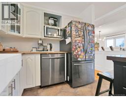 Dining room - 27 Alphonse Street, Shediac, NB E4P1C9 Photo 13