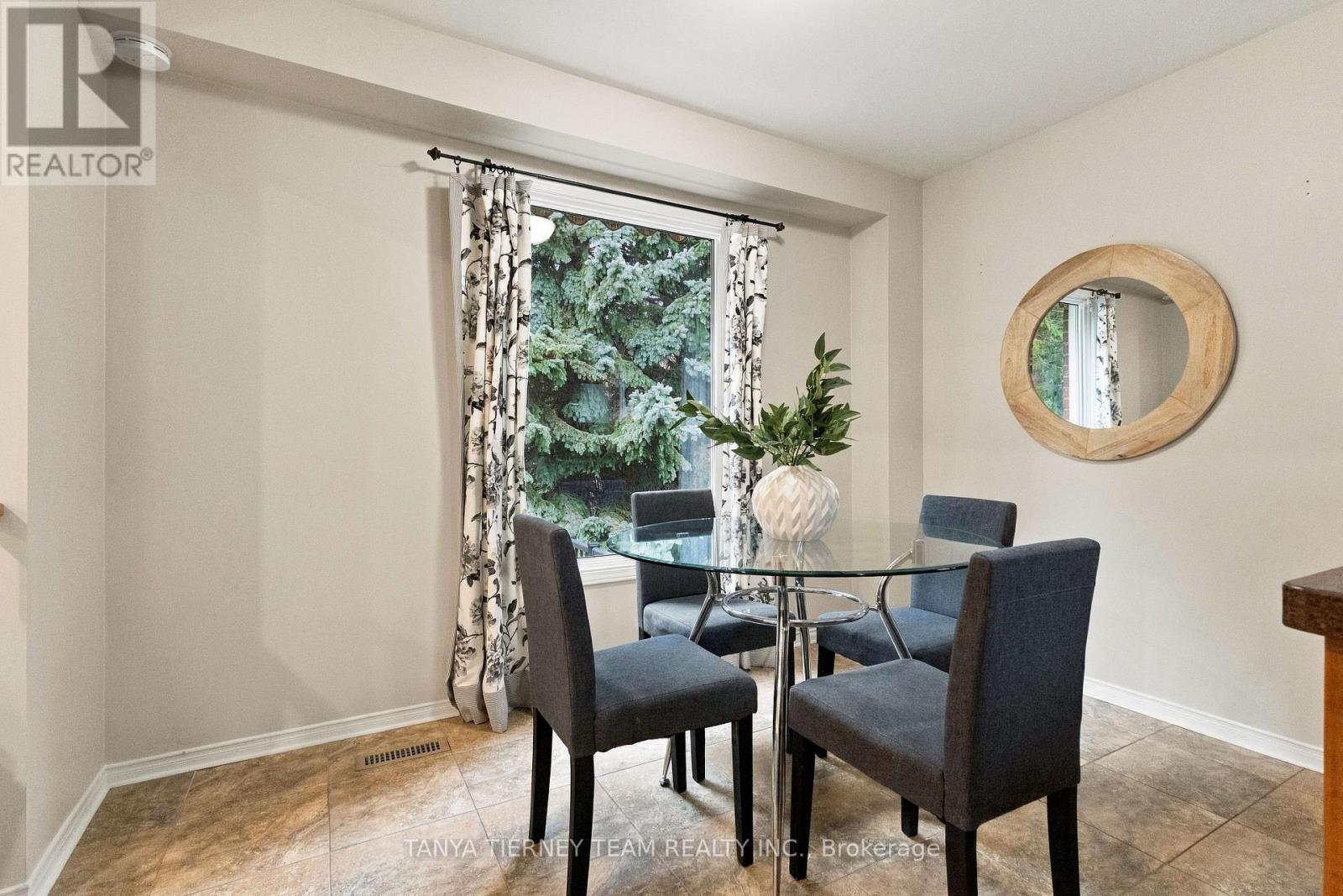 25 COULTON COURT - 19