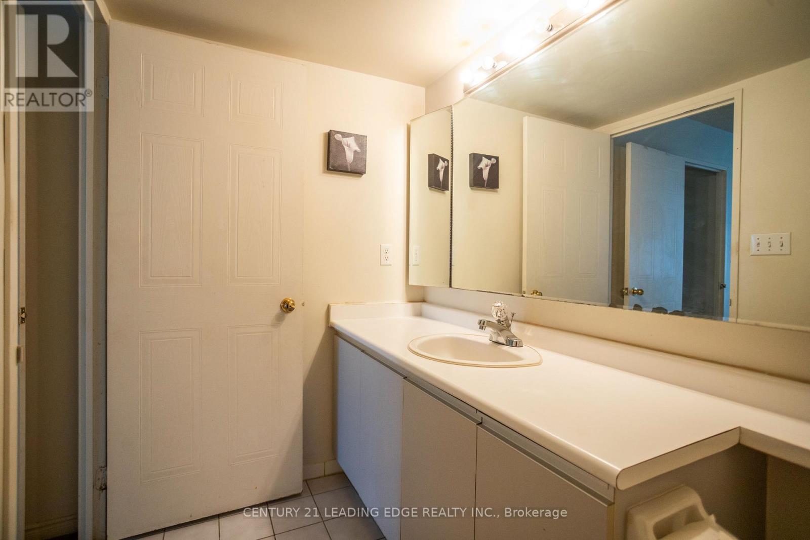 #310 480 MCLEVIN AVENUE - 18