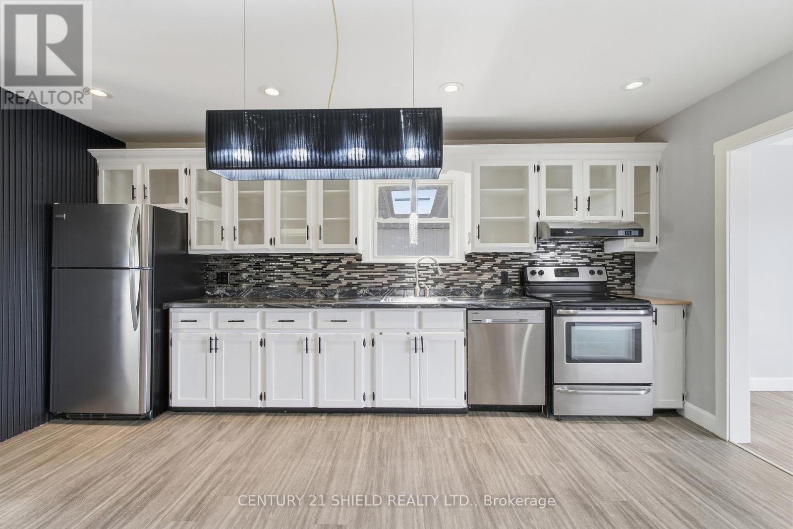 1019 MIRON AVENUE - Image 16