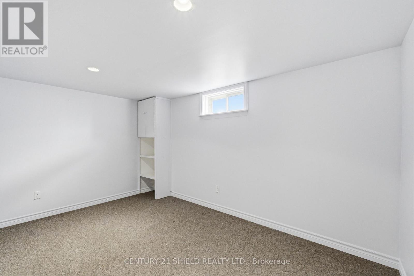 1019 MIRON AVENUE - Image 39