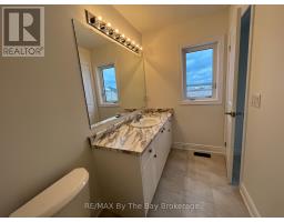 17 Carriage Lane, Wasaga Beach, ON L9Z0M5 Photo 12