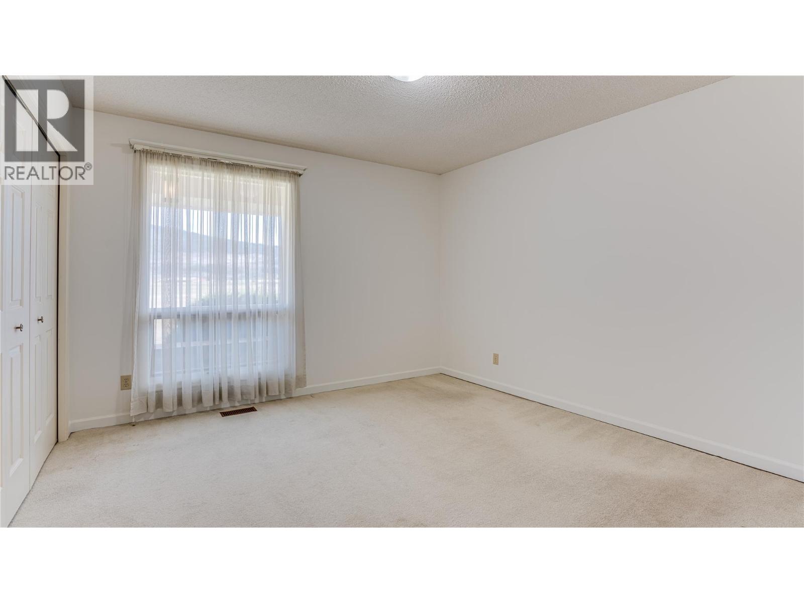 683 Clinton Road - Image 39