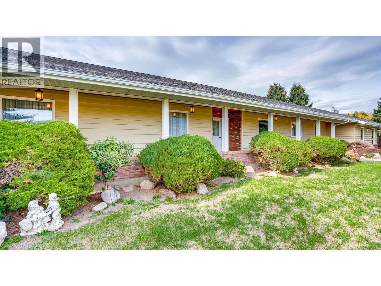 683 Clinton Road - 64