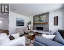 1028 Calverhall Street, North Vancouver, BC V7L1Y3 Photo 17