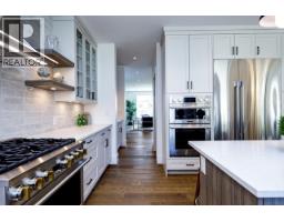 1028 Calverhall Street, North Vancouver, BC V7L1Y3 Photo 24