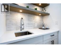 1028 Calverhall Street, North Vancouver, BC V7L1Y3 Photo 25