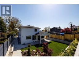 1028 Calverhall Street, North Vancouver, BC V7L1Y3 Photo 38