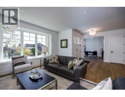 1028 Calverhall Street, North Vancouver, BC V7L1Y3 Photo 8
